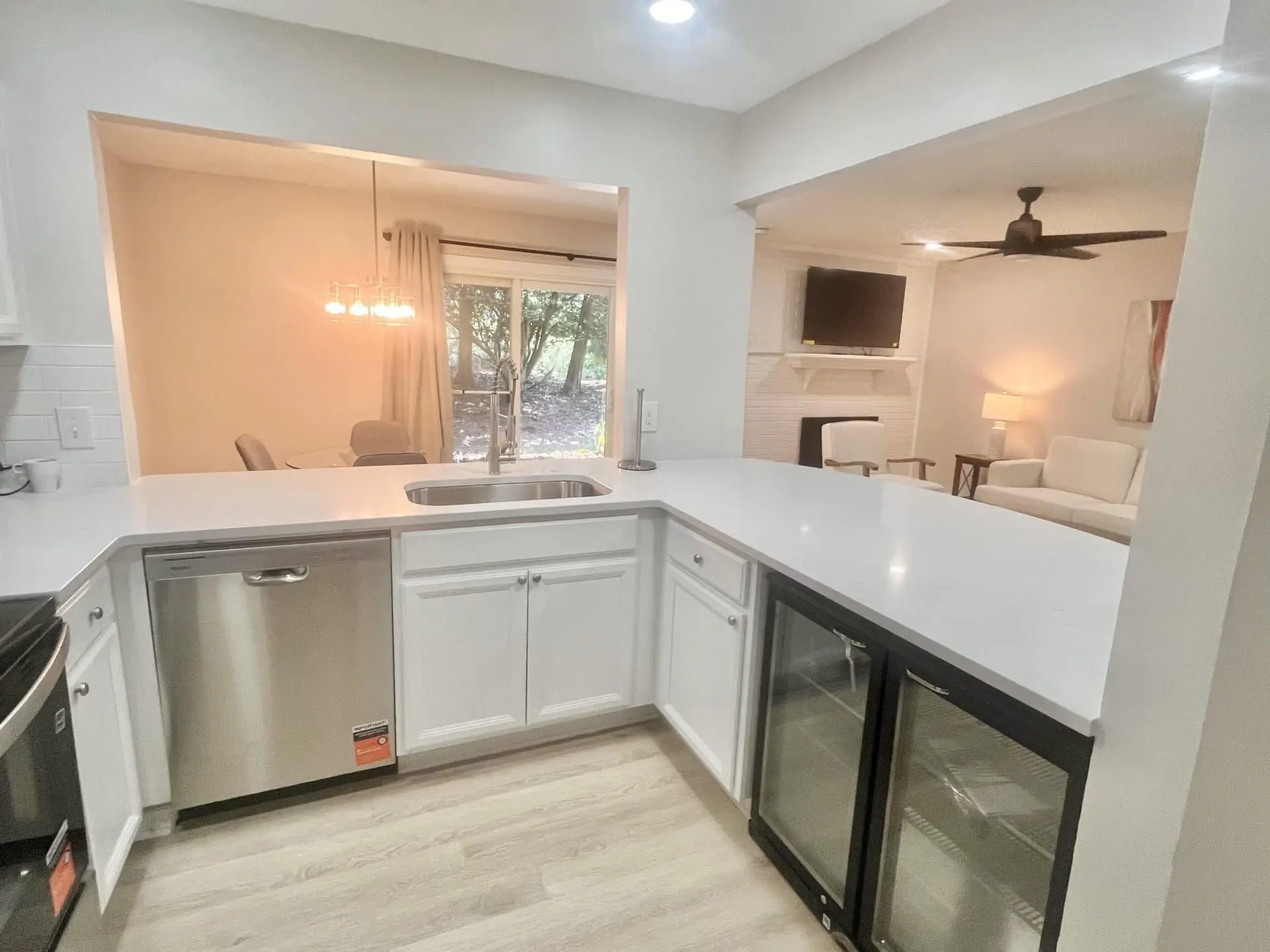 Backsplash and under-cabinet lighting detail